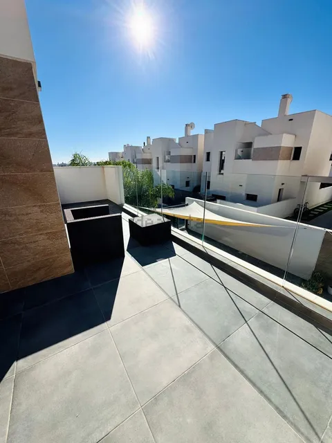 Casa 400 m² a Los Montesinos