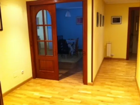 Habitació de lloguer, Lleó