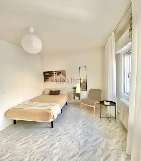 Habitació de lloguer, Àvila