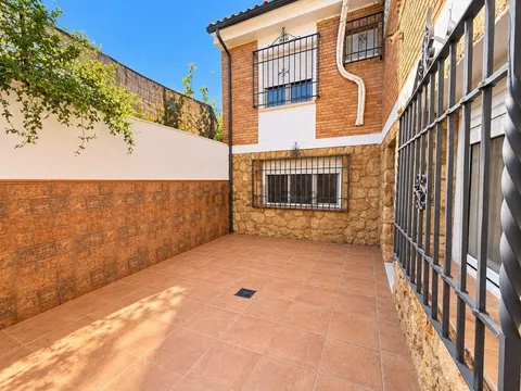Casa de 311 m² a Còrdova
