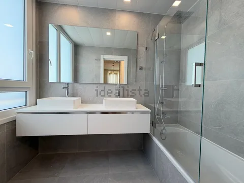 Wohnung 93 m² in Madrid