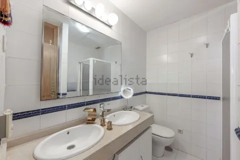 House 180 m² in Ojén