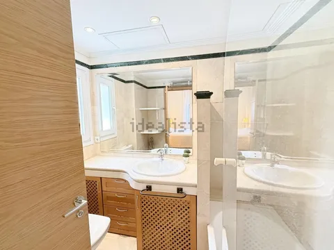 Casa de 200 m² a Marbella