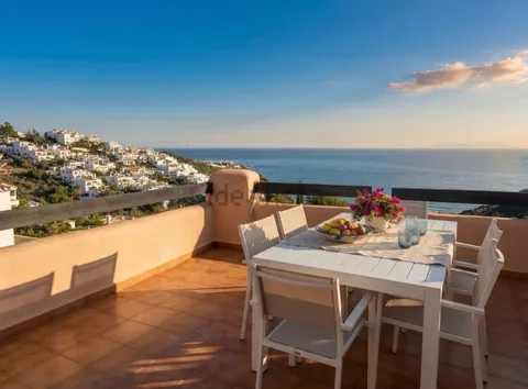 Flat 127 m² in Casares