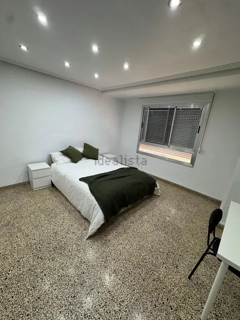 Habitació de lloguer, Llíria