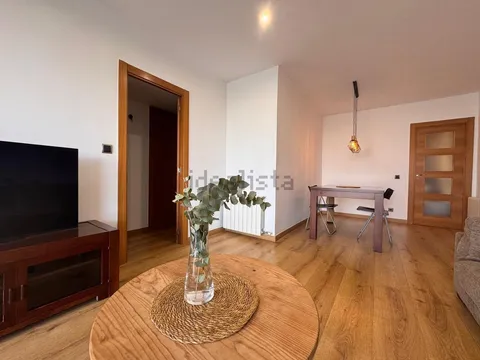 Flat 101 m² in Barcelona (2/24)