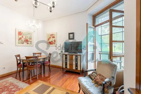 Flat 82 m² in Oviedo