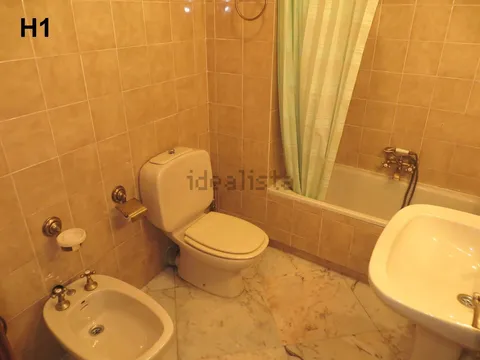 Room for rent, Seville