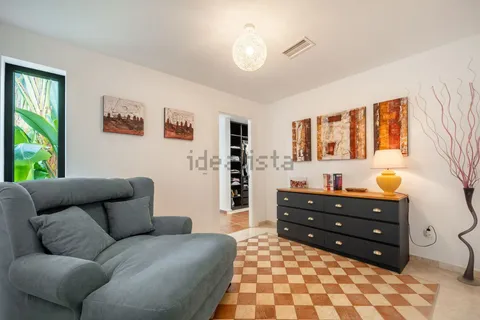 Casa 411 m² a Estepona