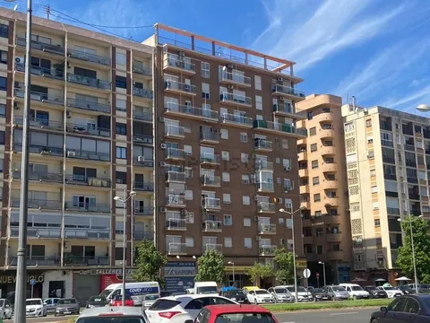 Pis de 75 m² a València