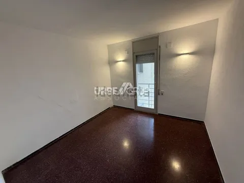 Pis de 88 m² a Terrassa