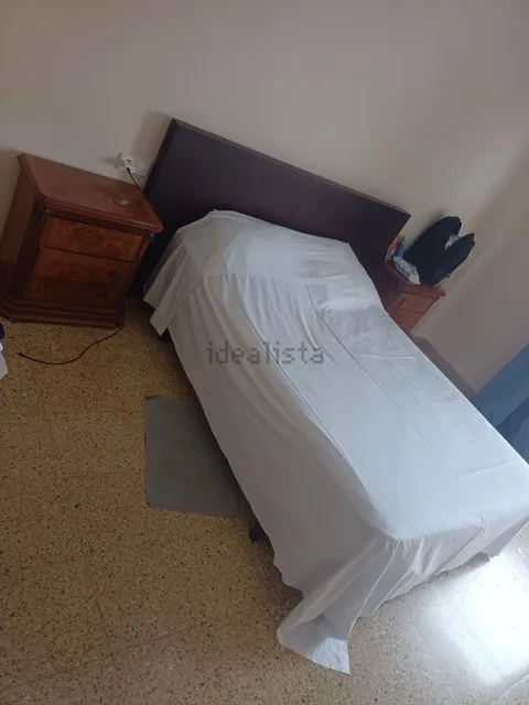 Chambre à louer, Tudela