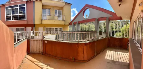 Casa de 300 m² a El Rosario