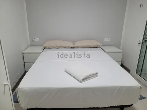 Habitació de lloguer, l'Hospitalet de Llobregat (4/55)