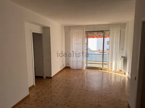 Flat 111 m² in Madrid (2/27)