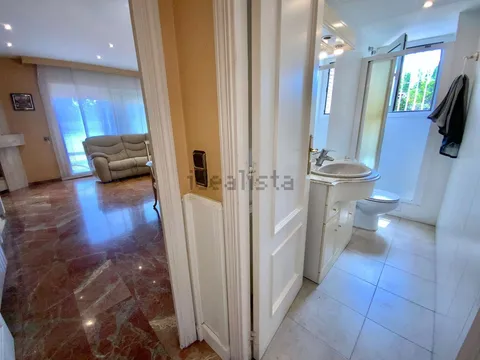 House 213 m² in Martorell