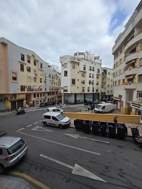 Pis de 85 m² a Ceuta (4/19)