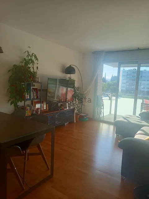 Piso de 74 m² en Salt
