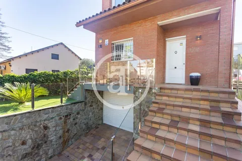Haus 186 m² in Sant Cugat del Vallès