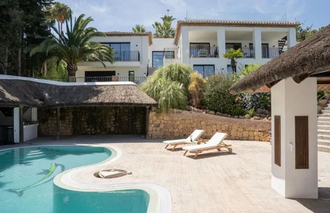 Haus 620 m² in Marbella