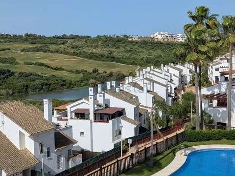 Pis de 99 m² a San Roque (2/61)
