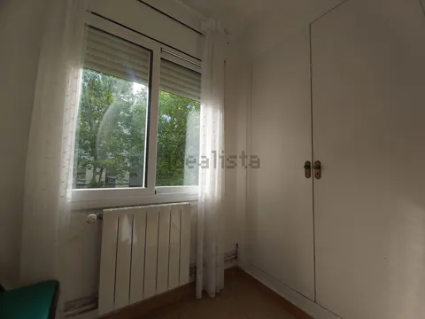 Кімната в оренду, Жірона