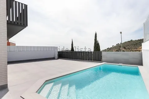 Casa 344 m² a Tiana