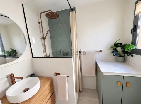 Flat 100 m² in Madrid