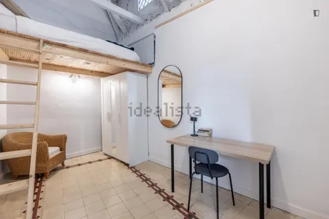 Кімната в оренду, Granada