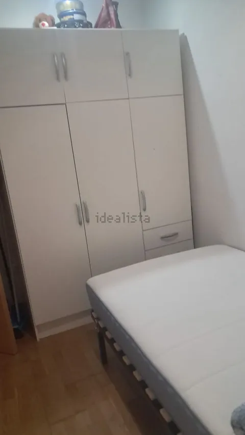 Habitació de lloguer, Saragossa (3/3)