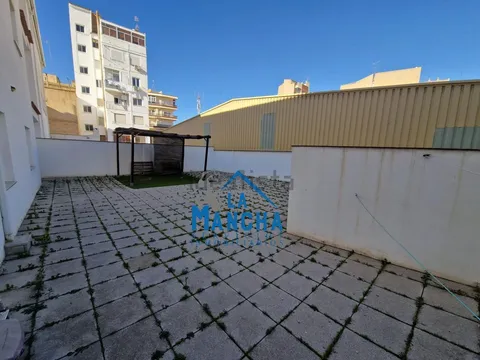 Appartamento 101 m² a Albacete
