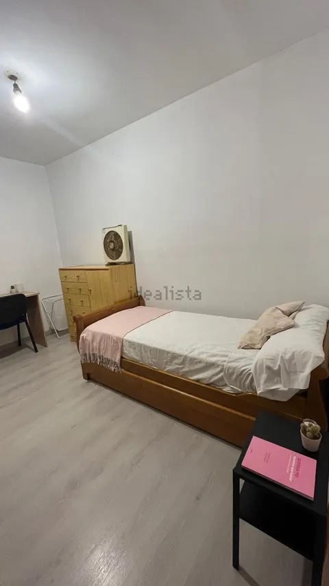 Habitació de lloguer, València (4/7)
