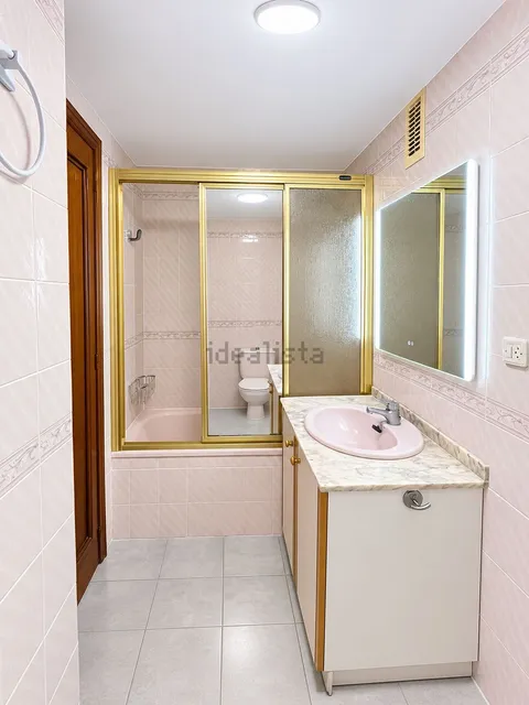 Wohnung 102 m² in Valencia