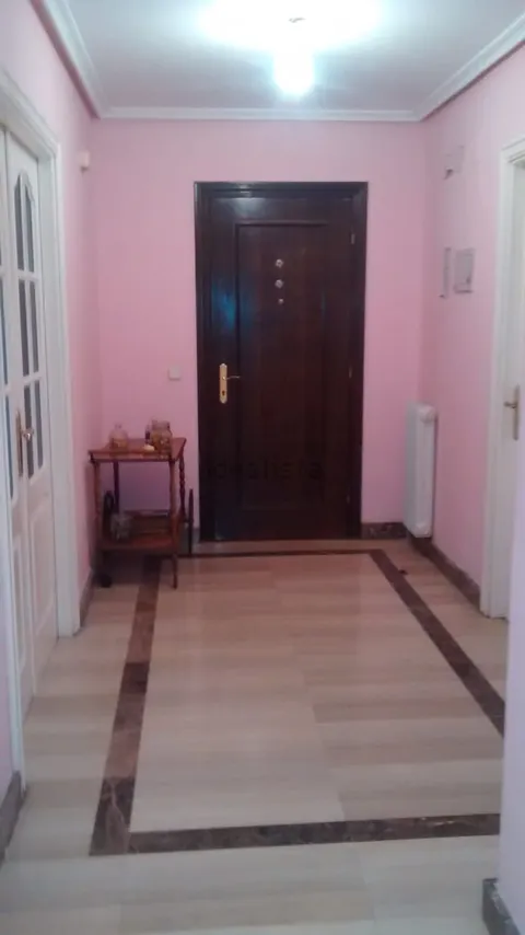 Habitació de lloguer, Lleó