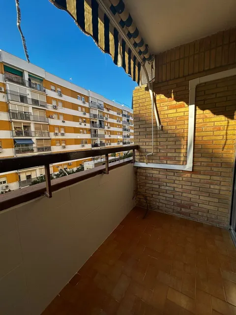 Flat 84 m² in Seville