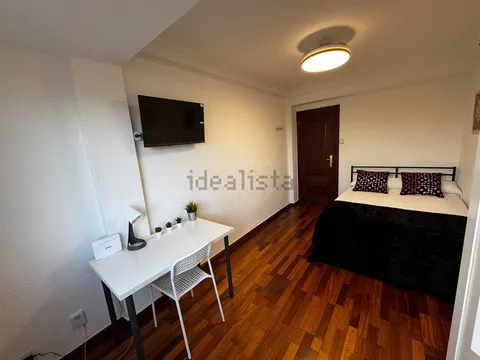 Habitació de lloguer, Saragossa (2/5)