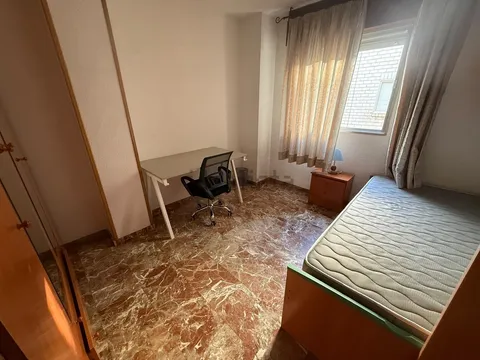 Pis de 100 m² a Granada