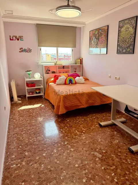 Chambre à louer, Valence