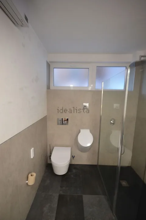 Wohnung 136 m² in Madrid