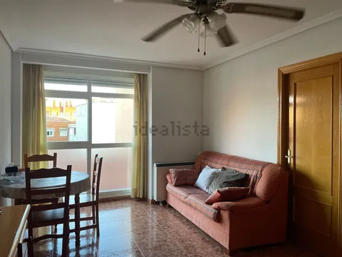 Кімната в оренду, Madrid