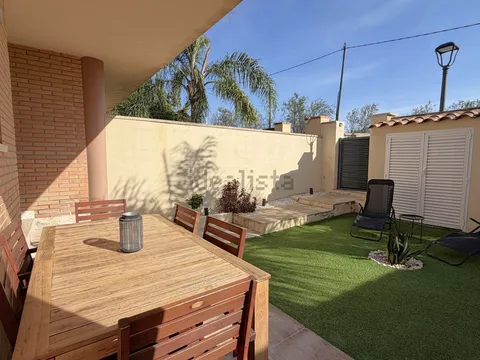 Casa de 105 m² a Nàquera