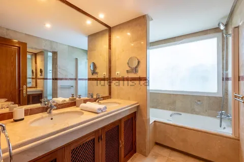 Pis de 399 m² a Estepona