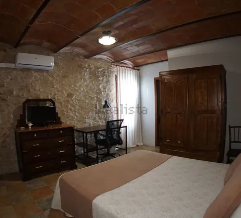 Habitació de lloguer, Fontanilles