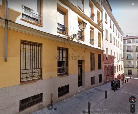 Flat 43 m² in Madrid