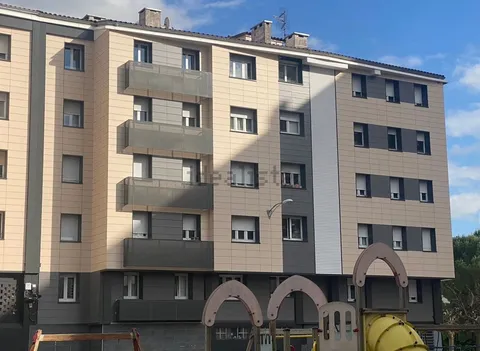 Piso de 80 m² en Pamplona