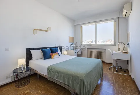 Кімната в оренду, Madrid