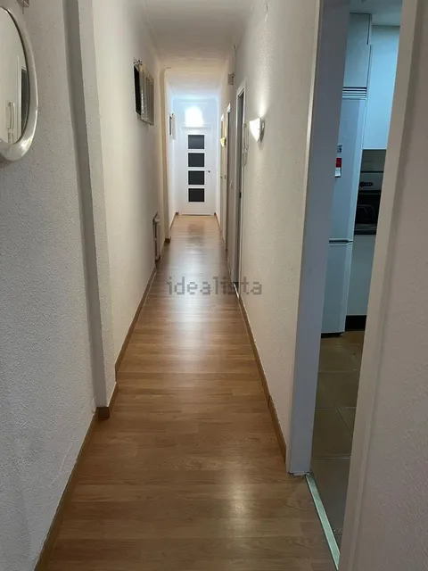 Кімната в оренду, Madrid