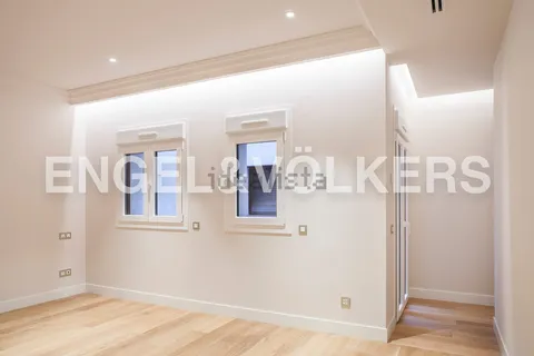Wohnung 217 m² in Madrid