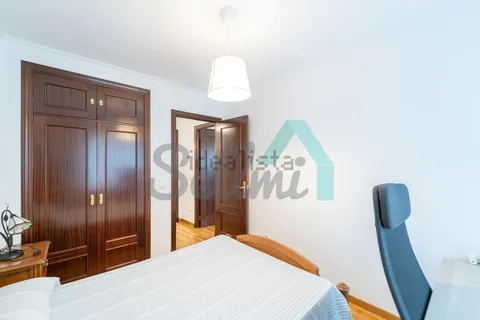 Pis de 75 m² a Oviedo