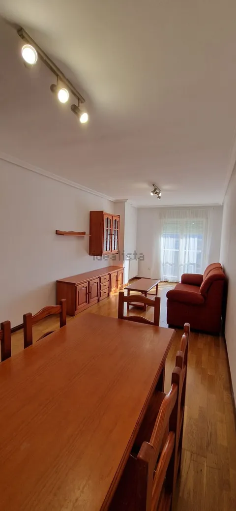 Pis de 70 m² a Àvila